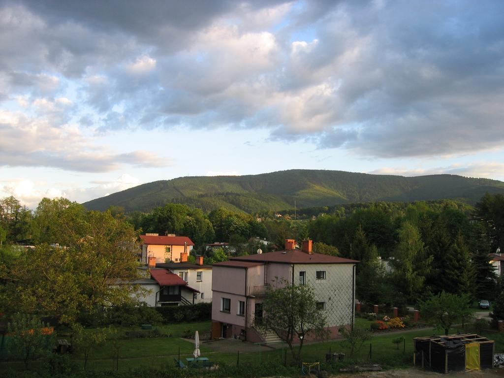 Apartament Park Ustroń Rom bilde