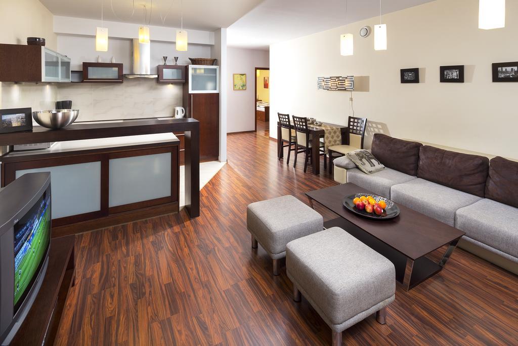Apartament Park Ustroń Rom bilde